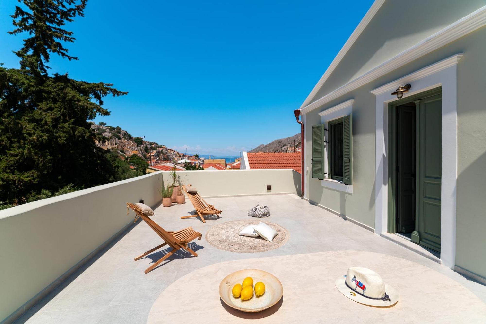 Nisomar Suites Symi Exterior foto